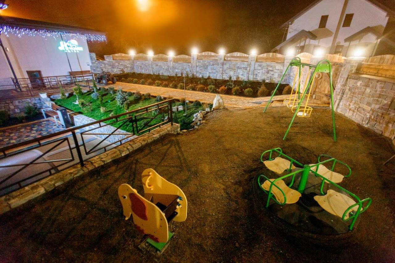 Gorhouse Hotel Yaremche Ngoại thất bức ảnh